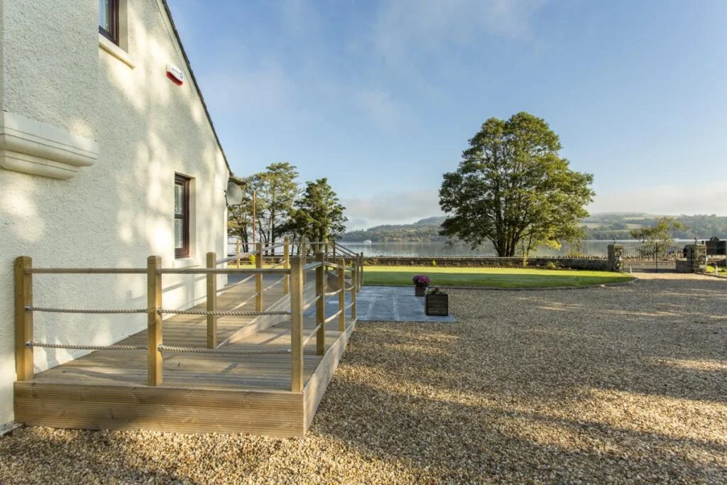 Loch Lomond Cottage best dog friendly cottage in scotland Loch Lomond Cottage best dog friendly cottage in scotland