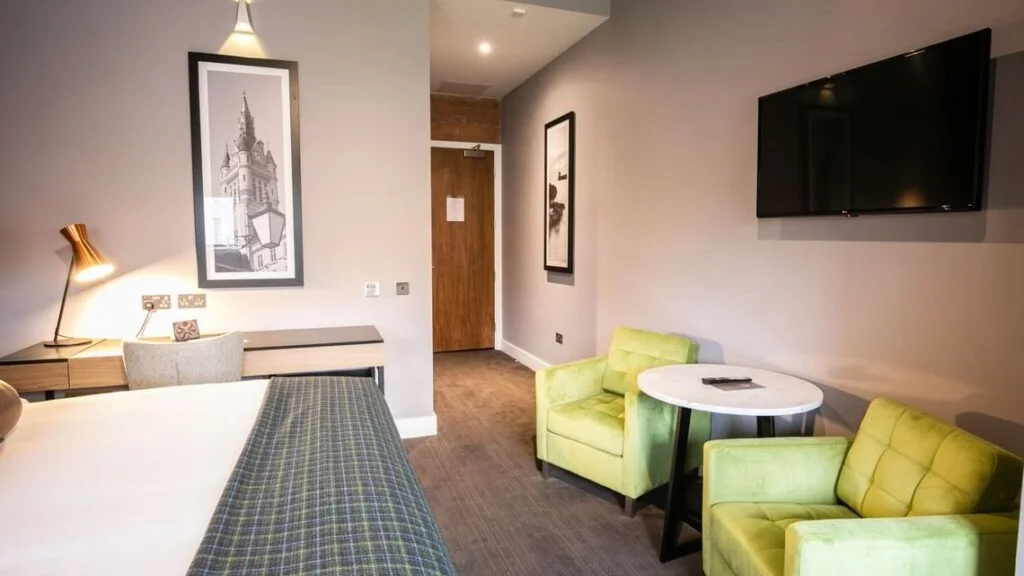 accessible king room hotel aberdeen