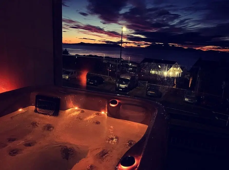 hot tub room maillaig hot tub room maillaig
