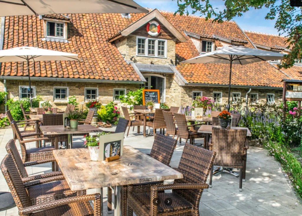 Restaurant de Drie Grapen restaurant op Terschelling Restaurant de Drie Grapen restaurant op Terschelling